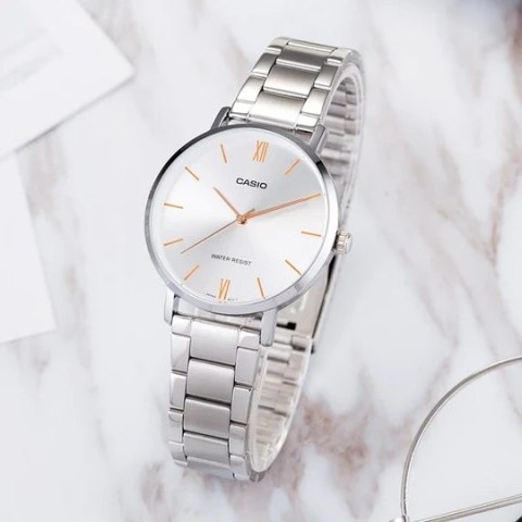 ZEGAREK DAMSKI CASIO LTP-VT01D-7B + BOX (zd613e)