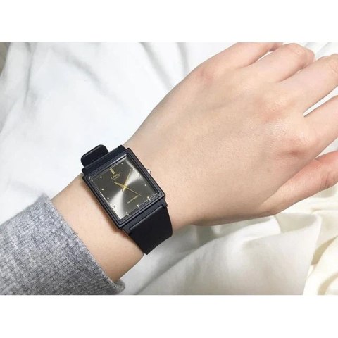 ZEGAREK DAMSKI CASIO MQ-38-8A (zd598p) + BOX