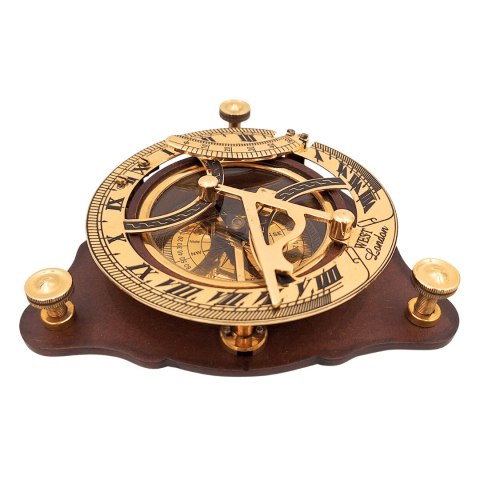 Zegar słoneczny z kompasem na drewnianej podstawie C064