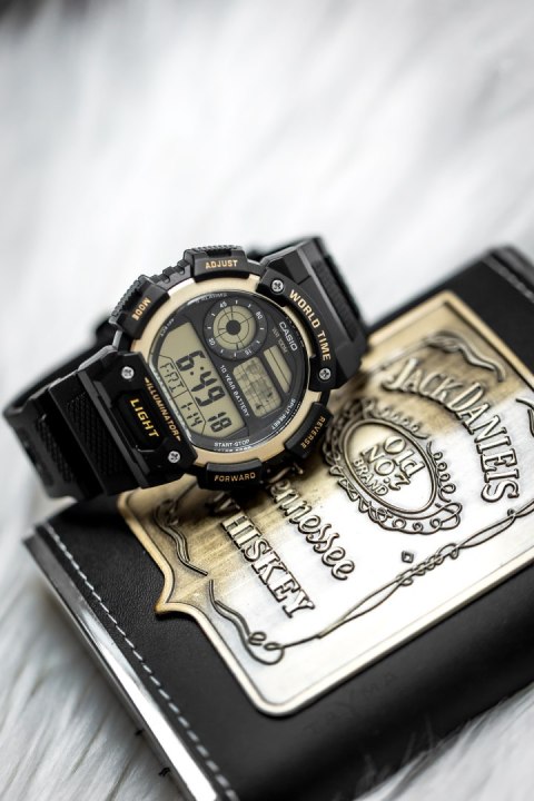 Zegarek Męski Casio AE-1400WH-9AVEF (zd110b)